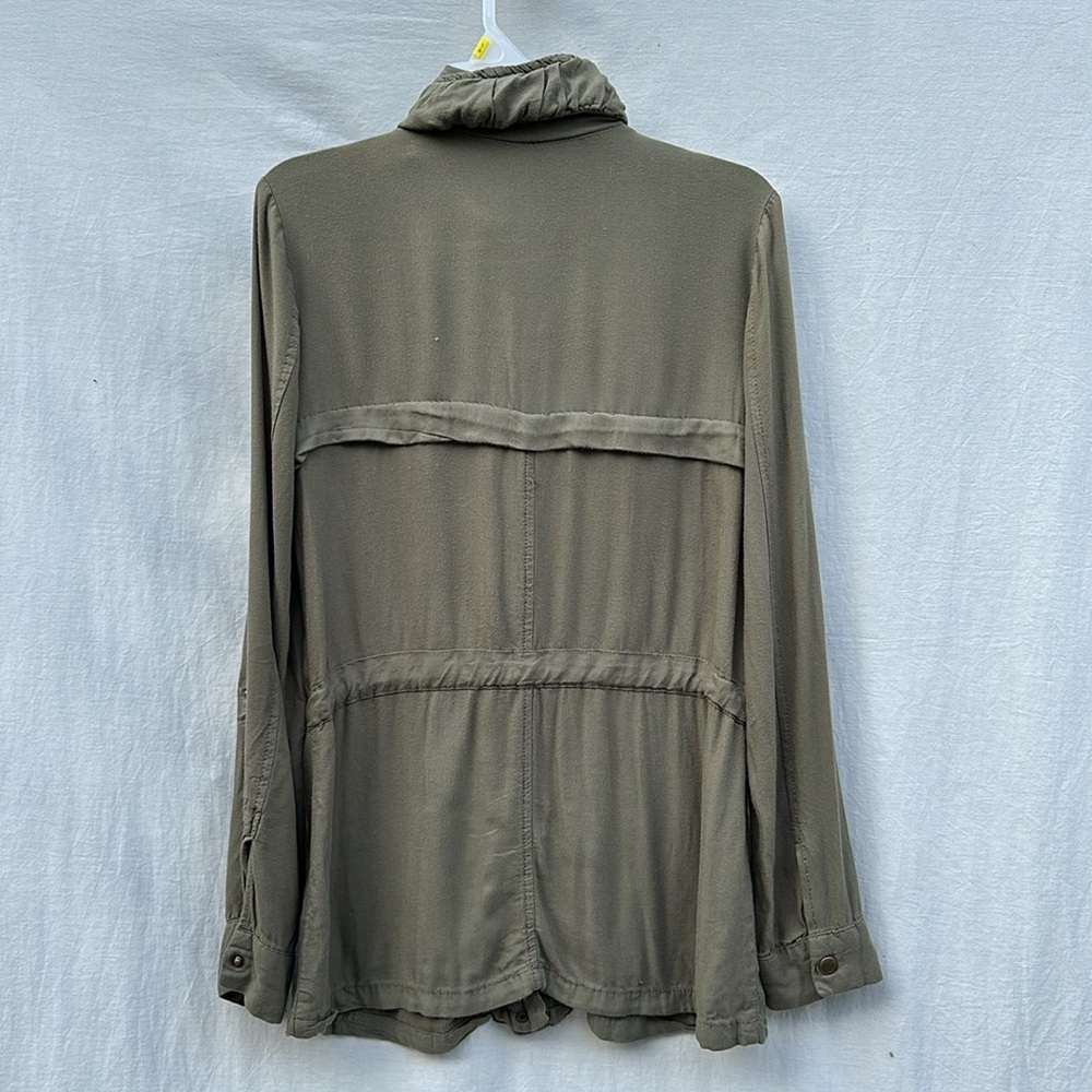 Liquid X thin Utility Jacket - Picture 7 of 9
